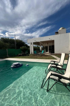 Casa COMODA Y MODERNA